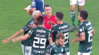  那不勒斯青年军掀翻卫冕冠军  