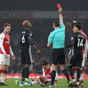  曼联争议红牌葬送德比胜利  