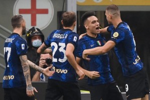  亚特兰大逆转绝杀国际米兰登顶积分榜  