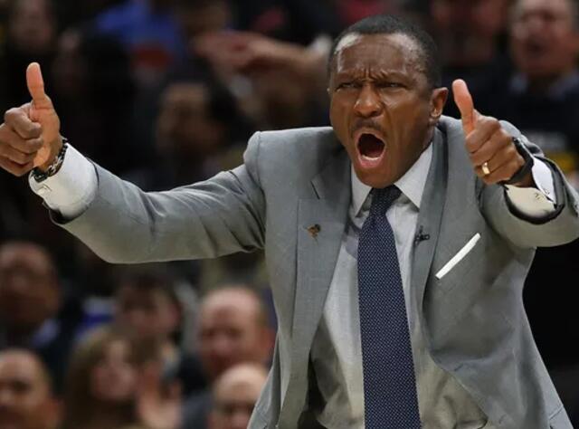  猛龙解雇主教练并启动重建计划  